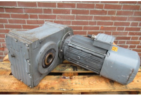 55 RPM 7,5 kW Asmaat 60 mm, Brake. Used.